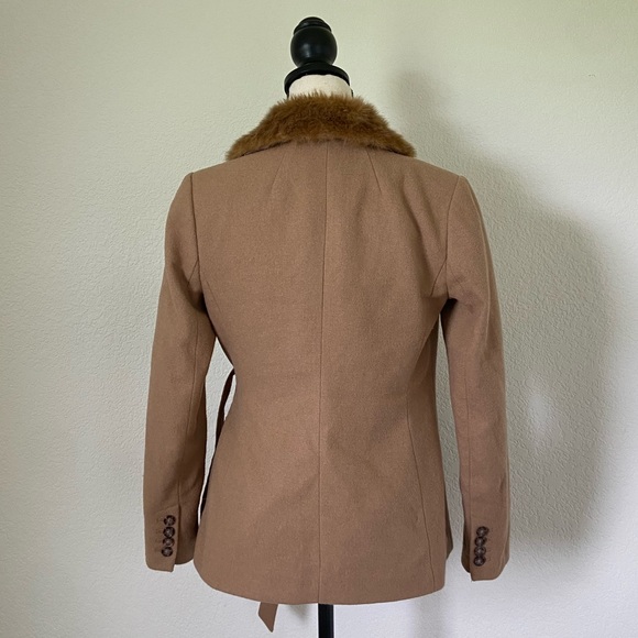 Banana Republic Camel Wool Blend Fur Trimmed Jacket ~ Women's Size 4P - Picture 4 of 7